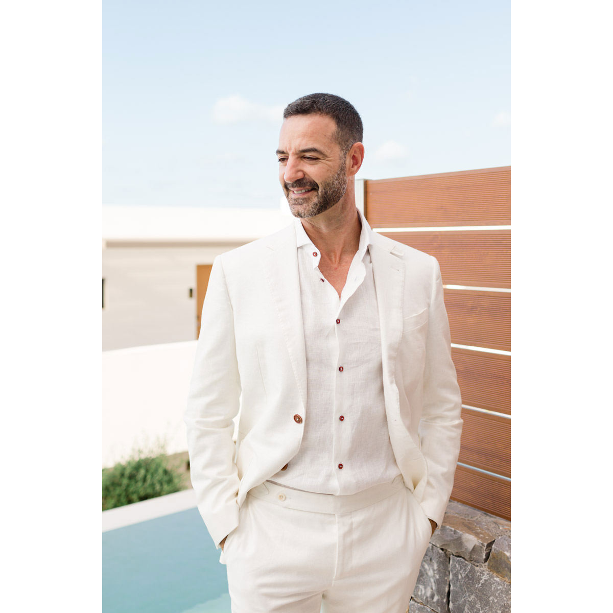 groom's portrait before the wedding