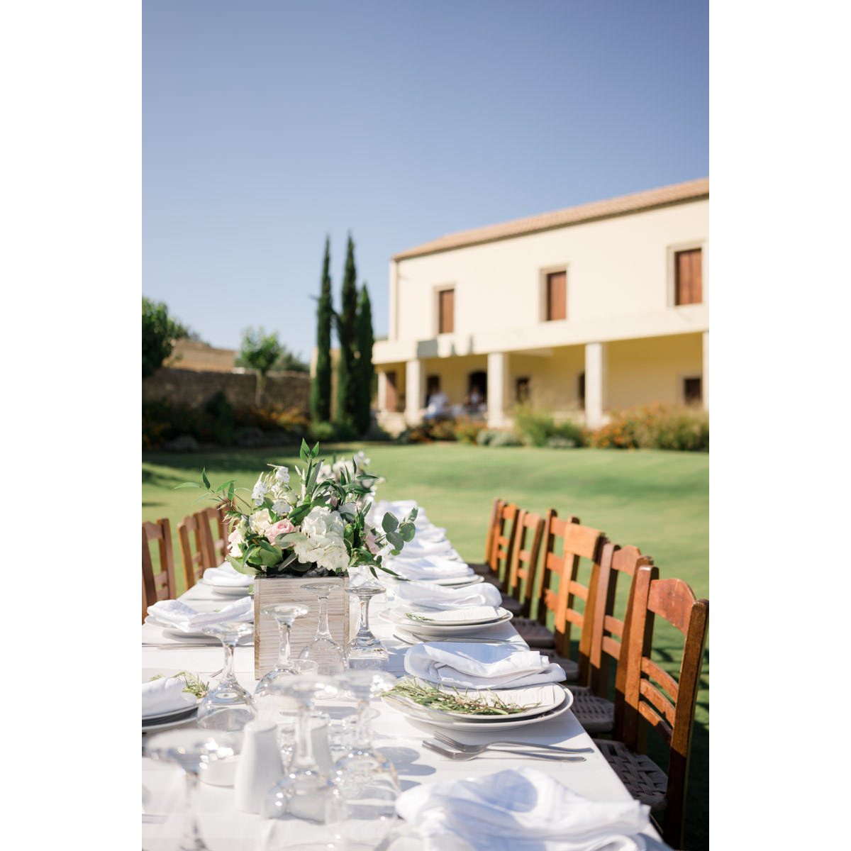 wedding table in front of Roxani Estate building