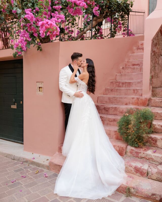 Exploring the Enchanting Colors of Chania!

Wedding Planning and Styling: @roxaniestate
Video: @alex_ktistakis_films @elena_mavraki_videographer
Florist: @enkipo_flower_creations
Hair & Makeup: @crete_makeup
Wedding Venue: @roxaniestate
Wedding Cake/catering: @siganoscatering
Dj / Live Music: @stelios_saxoman
Classic car: @luxury_car_rent_midas
.
.
.
.
.
.
#helloadventure #loveauthentic #theknot #elopement #engagement #roxaniweddingvenue #connection #crete #weddingincrete #destinationphotographer #mywed #cretewedding #ido #weddingphotographercrete #phototographercrete #creteweddingvenue #agrecofarmswedding #forthewildlyinlove #utterlyengaged #junebugweddings #weddingphotographerchania #loveintentionally #weddinginspiration #photographerchania #weddingvenue #roxaniestate